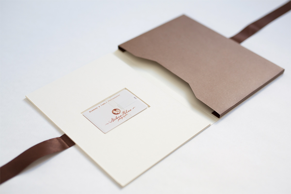 USB-flash накопитель, альбом-футляр